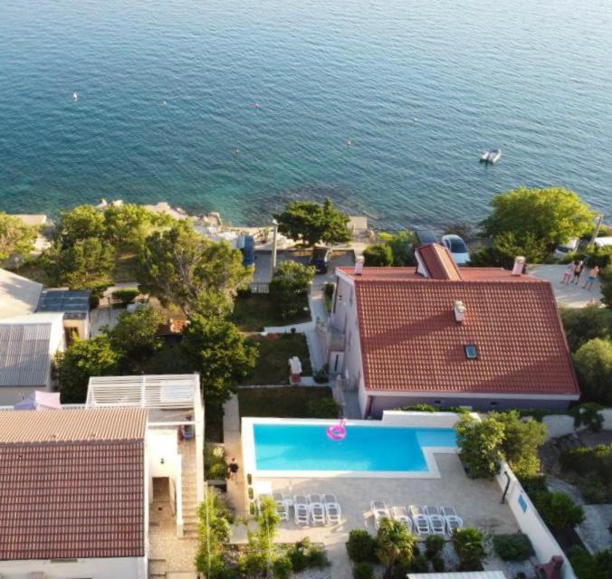 Beachfront Apartments Anita With Pool Karlobag Exterior foto
