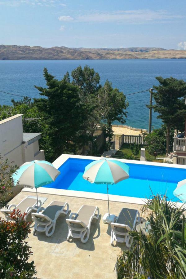 Beachfront Apartments Anita With Pool Karlobag Exterior foto