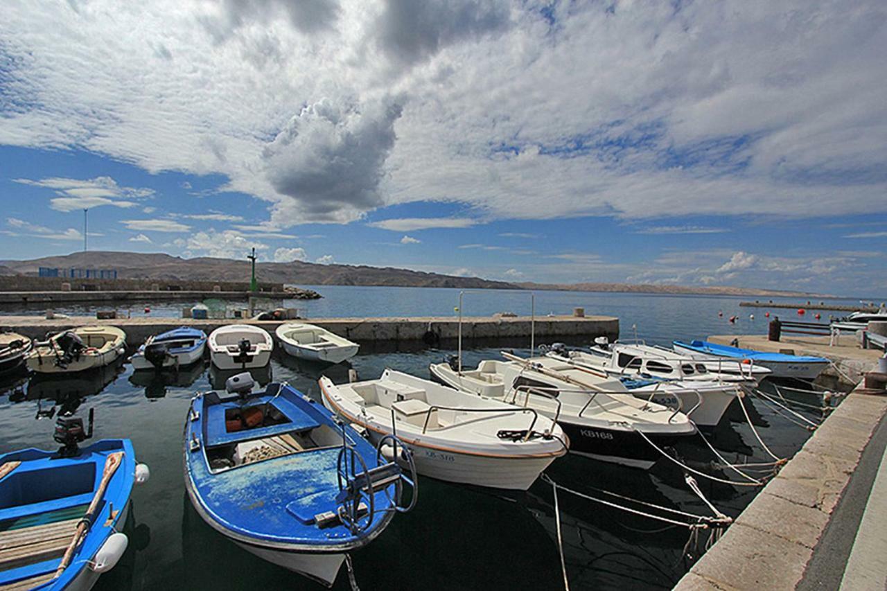 Beachfront Apartments Anita With Pool Karlobag Exterior foto